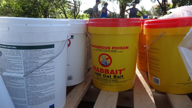 Close up image of large containers of Rabbit Bait 1080 oats